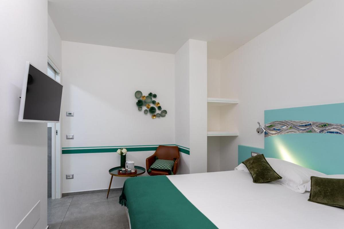 Hotel Little Square Arona Exterior foto