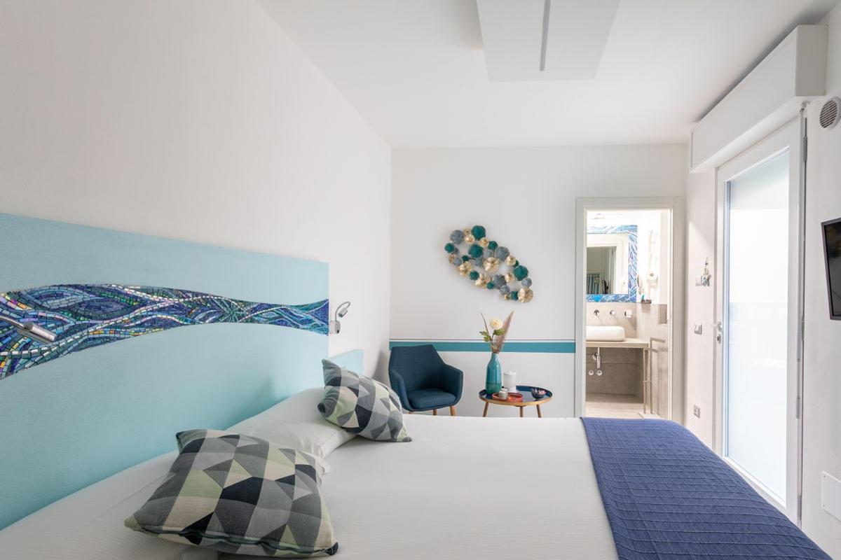 Hotel Little Square Arona Exterior foto
